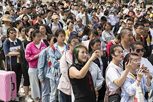 鄭州392名急救人員隨時待命，為不驚擾考生，執行院前急救任務不鳴笛